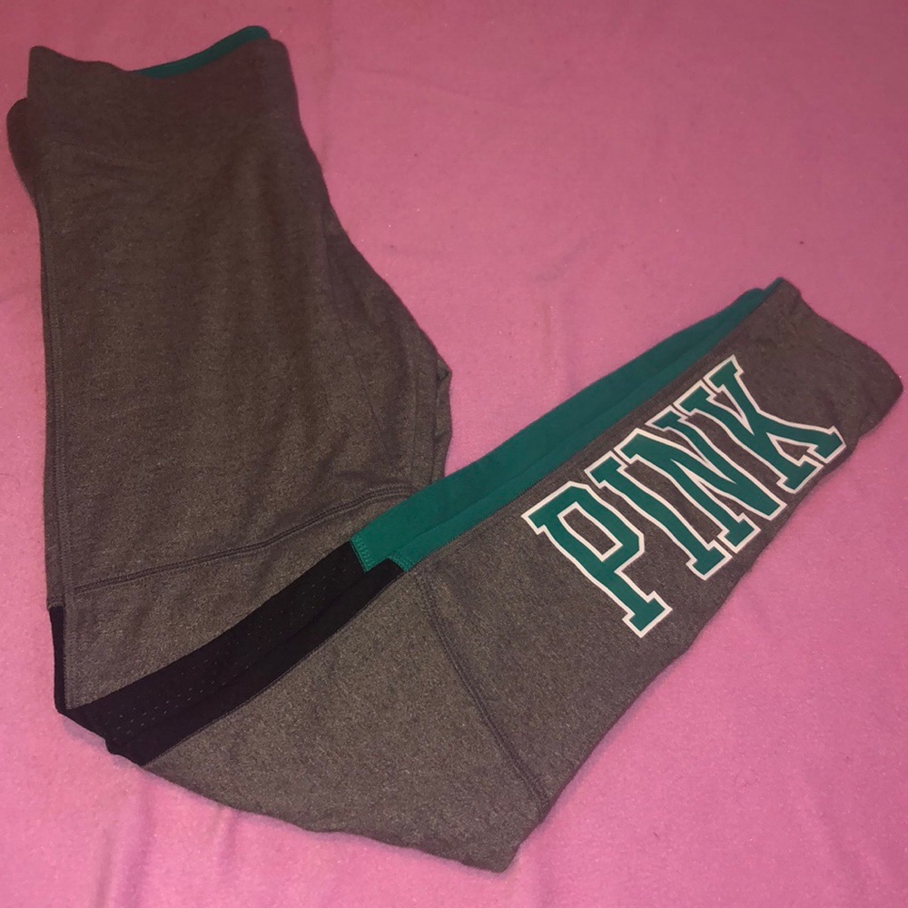 PINK Crew And Legging Set - Picture 4 of 6
